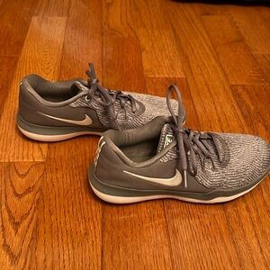 Nike Aflex supreme TR6 in dark gray size 7